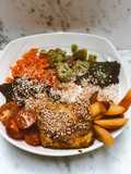 Poke Bowl con róbalo y pargo, brócoli, tomate cherry, champiñones al curry y arroz 🍛