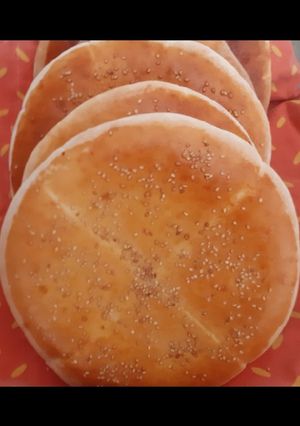 صورة لوصفة خبز الدار بالسميد رقيق تيجي غزال 😋😋