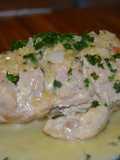 Supremas de Pollo en Salsa Cremosa de Ajo y Finas Hierbas