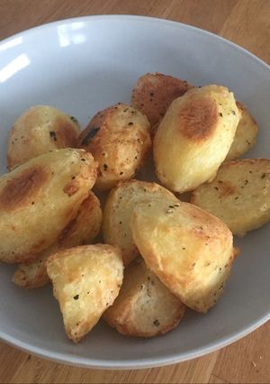 A picture of Vegetarian Roast Potatoes 🥔.