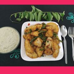 A picture of Podi/ Milagu Idli.