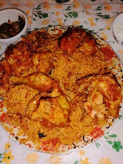صورة لوصفة كبسة حمراء بالدجاج سريعة وسهلة