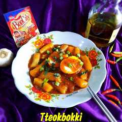 รูปของ Tteokbokki (Kue beras Korea)