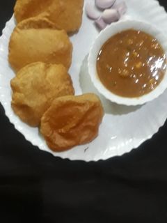 छोले पूरी (Chole puri recipe in hindi) रेसिपी मुख्य फोटो
