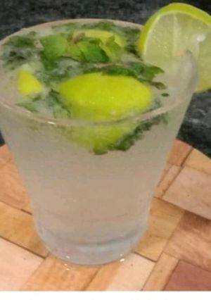 A picture of Refreshing drink Virgin Mojito.