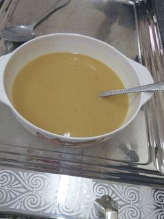 صورة لوصفة شوربة عدس سهلة وسريعة