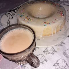 A picture of Lemon Bundt Cake with Tea.