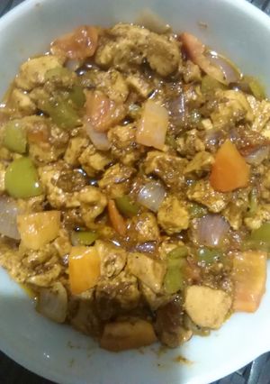 A picture of Chicken Jalfrezi.