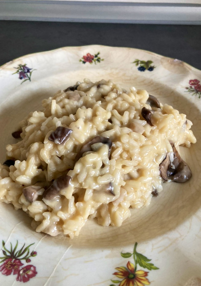 Una foto de Auténtica receta italiana-Risotto ai funghi (con setas)