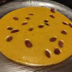 Una foto de Crema de lentejas con batata