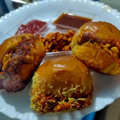 A picture of Dabeli a complete recipe.