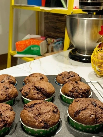 Langkah Mudah untuk Membuat Resep  Choco Banana Muffins Full Butter, Super Moist  (Tanpa Minyak) yang Enak Banget, Bisa Manjain Lidah