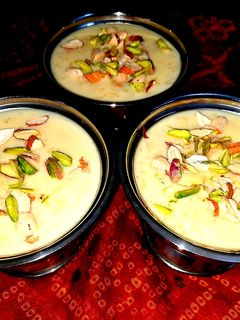 કસ્ટર્ડ ખીર (custard kheer recipe in Gujarati) રેસીપી મુખ્ય ફોટો