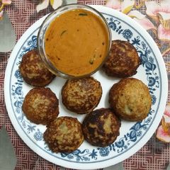 A picture of Suji Poha Appe/Paniaram.