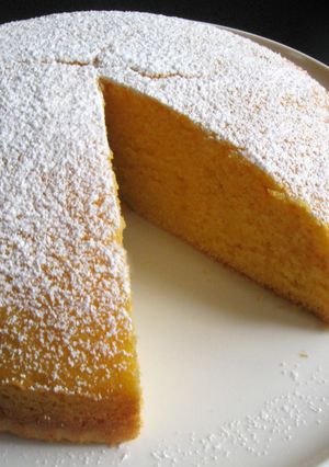 A picture of Soft & Moist Custard Powder Cake.