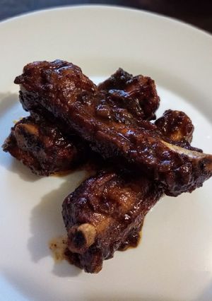 Una foto de Costillas de cerdo en salsa BBQ casera