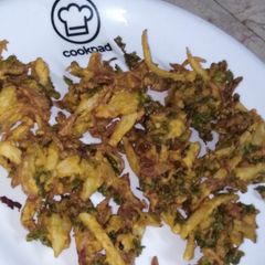 A picture of Vegetable pakoray.