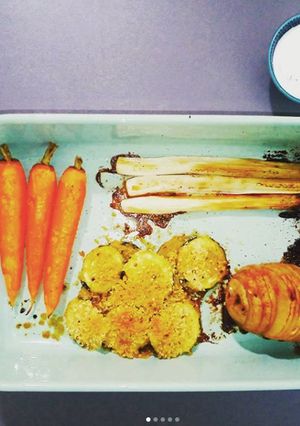 Foto di Verdure al forno con salsa allo yogurt