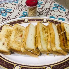 A picture of Chicken tikka sandwiches.