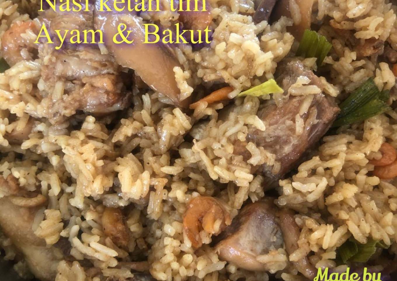 Nasi ketan tim ayam bakut