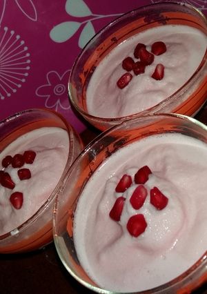 A picture of Pomegranate Ice cream.