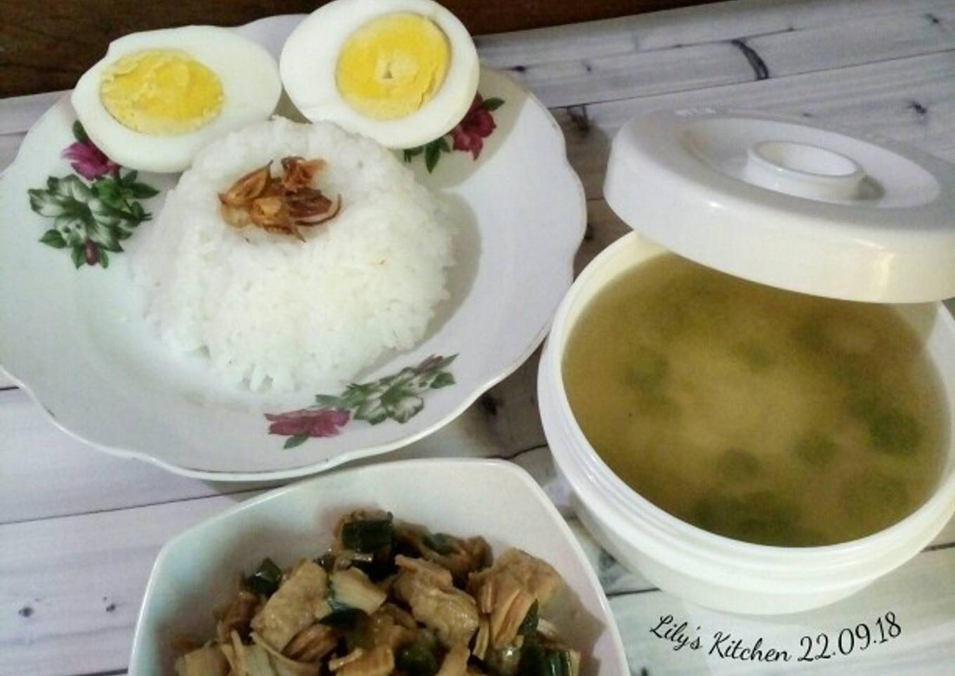 219.Sup Ayam Tahu Kecap