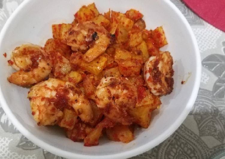Resep Kentang Balado Udang, Bisa Manjain Lidah