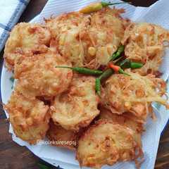 A picture of Bakwan bihun jagung goreng.