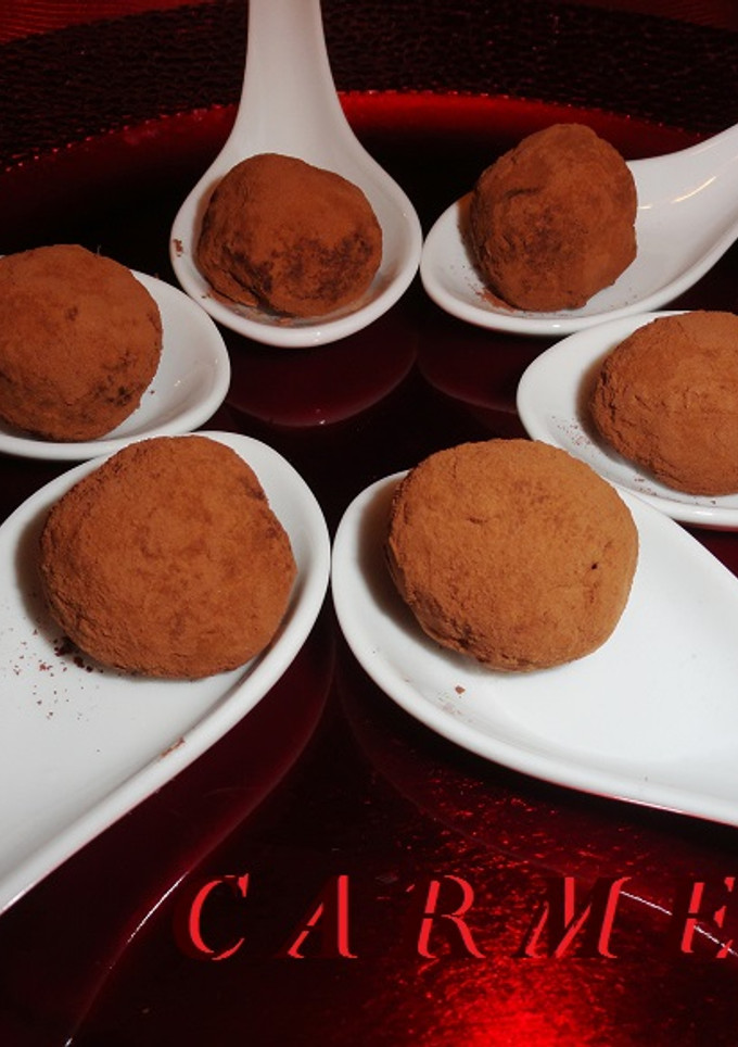 Una foto de Falsas trufas de chocolate