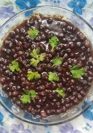 A picture of Black Chana Gravy.