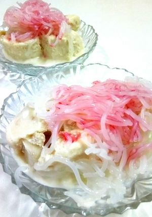 A picture of Faluda Kulfi.