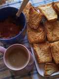 Pan con tomate, desayuno típico de España (súper económico)