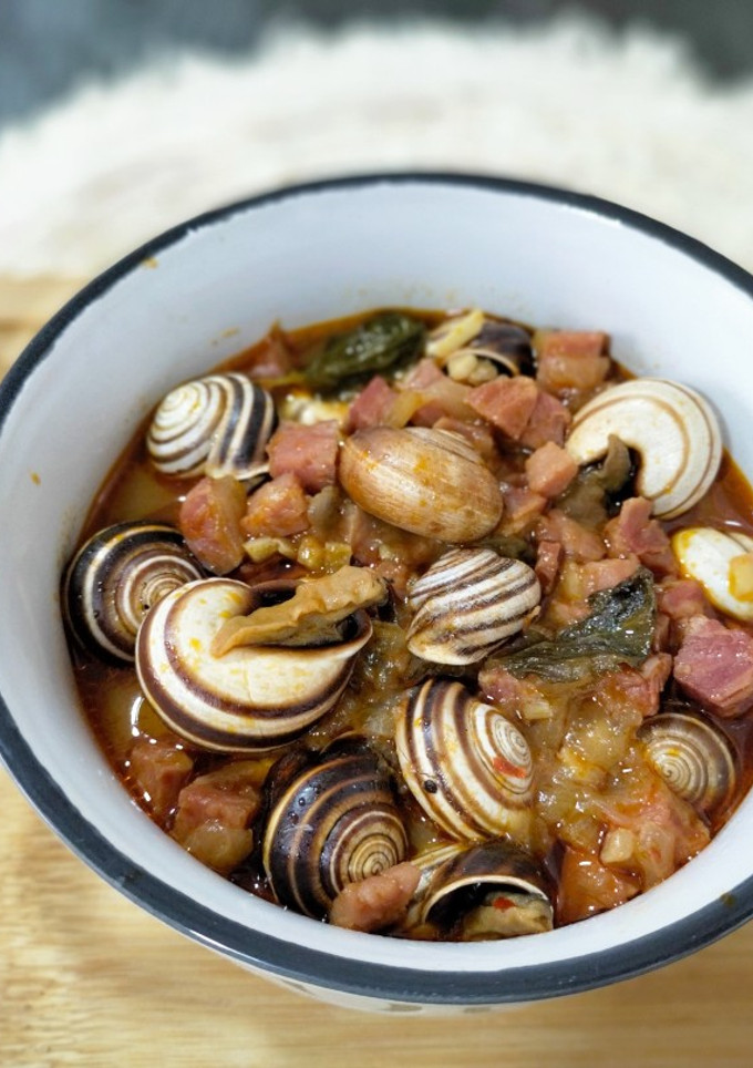 Una foto de Caracoles -caragolà-