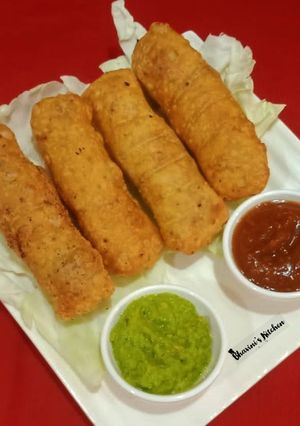 ફિંગર સમોસા (Finger Samosa Recipe In Gujarati) રેસીપી મુખ્ય ફોટો