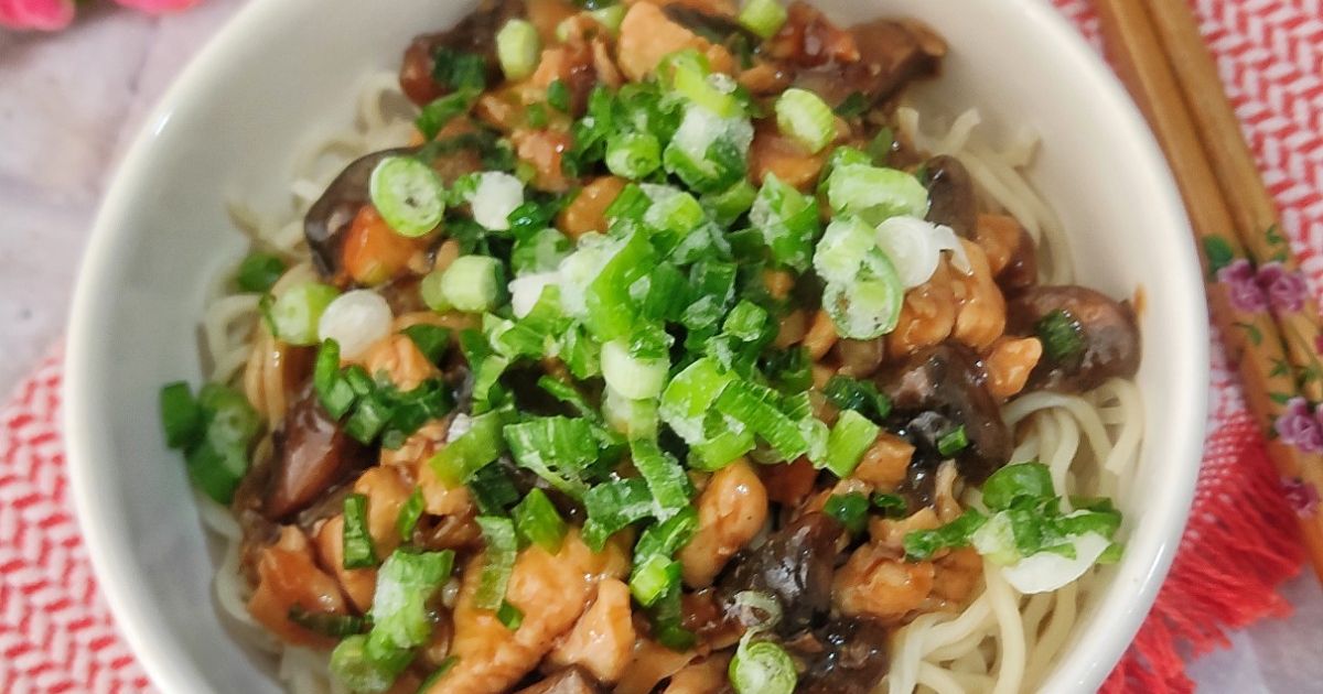 Mie Ayam Jamur (Chinese Style)