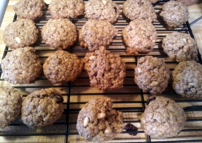 Recipe of Jamie Oliver Chef Robbie&#39;s Oatmeal Cookies