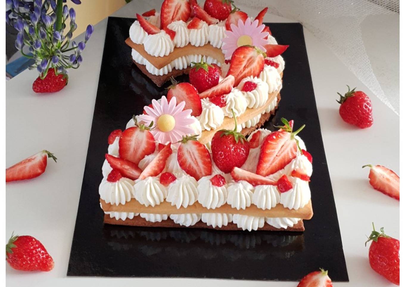 Number cake vanille & fraises