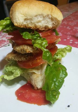 Foto principal de Hamburguesa vegana de lenteja muy rica 😇❤