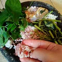 A picture of Nguah Coet (Makan Di Cobek) Sunda.