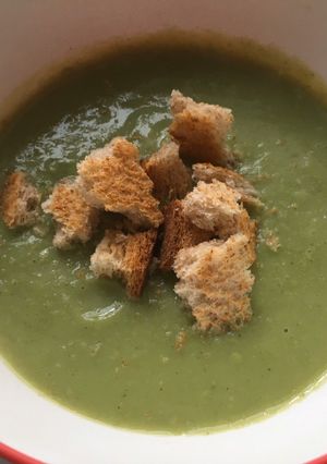 Una foto de Crema de Calabaza, Cilantro y papa