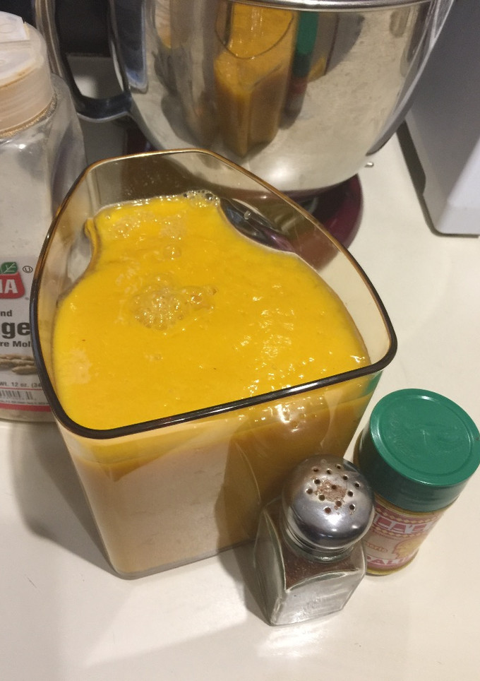 Una foto de Batido de mango-curcuma-jengibre