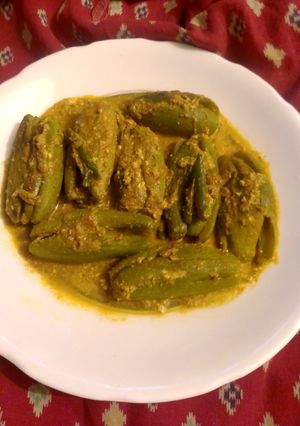 নিরামিষ দই পটল (niramish doi potol recipe in Bengali) রেসিপির প্রধান ছবি