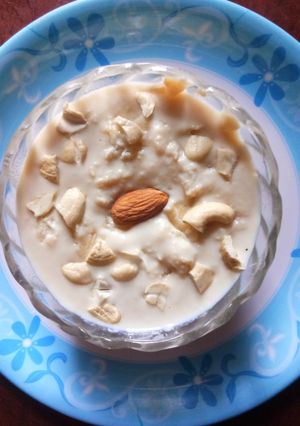 रबड़ी (Rabdi recipe in hindi) रेसिपी मुख्य फोटो