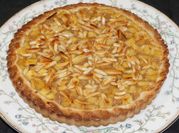 Una foto de kuchen de manzana y maicena