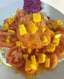 Ensalada de tomate raf, pera, melocotón y mozzarella
