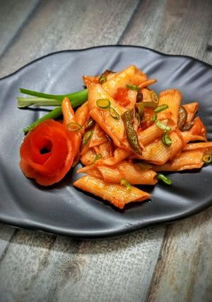 A picture of Tomato pasta.