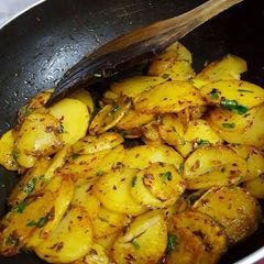 A picture of Chakri aloo.