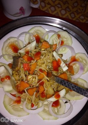 হেলদি চাউমিন উইথ পটেটো (healthy chow mein with potato recipe in Bengali) রেসিপির প্রধান ছবি