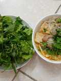 Bún chân giò măng