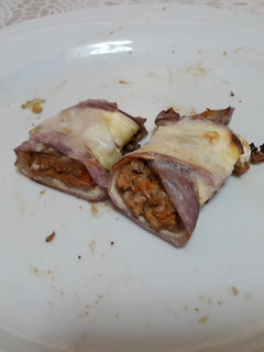 Una foto de Canelones de berenjena gratinados bajos en grasa, sin gluten y veganos 🍆